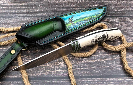 Нож "Легионер": сталь - Bohler М390;цельнометаллический -  рукоять элфорин(слоновая кость), скримшоу(резьба по кости), вставка зуб мамонта,формовочные ножны